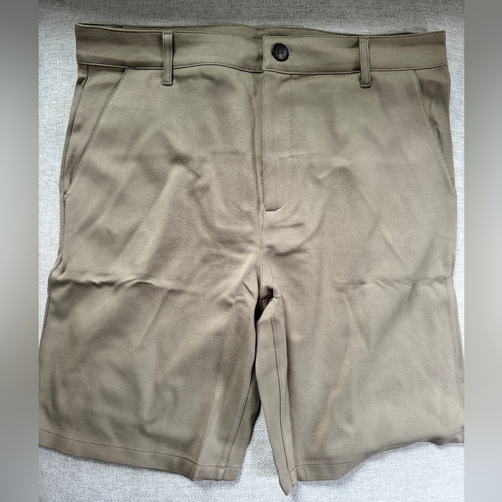 True Classic Khaki Comfort Chino Short 9”